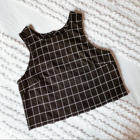 SHEIN Tops - Crosshatch Fringe Crop Top